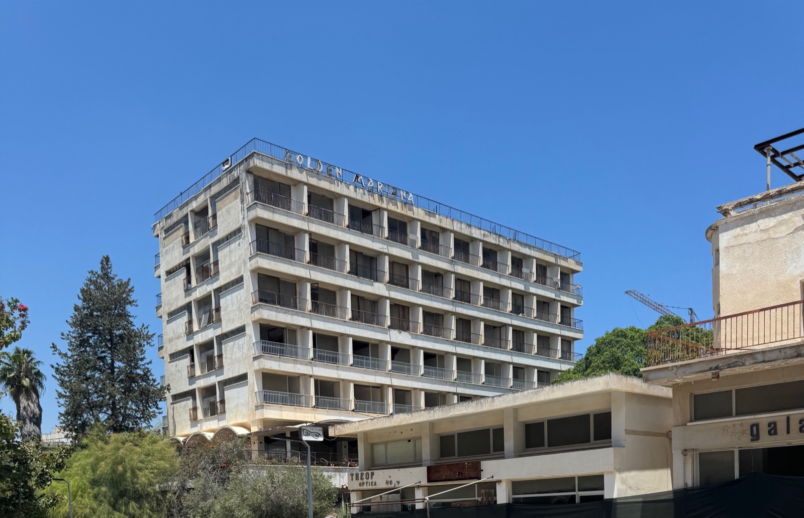 Το Σιδερένιο Κιβώτιο