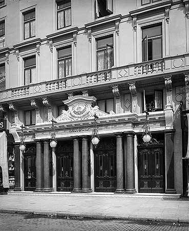 Οι Πρώτες Μέρες στο Λονδίνο